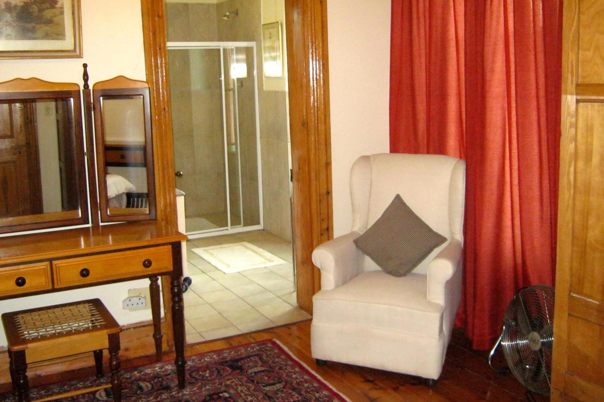 Ladismith Manor Hotell Rum bild