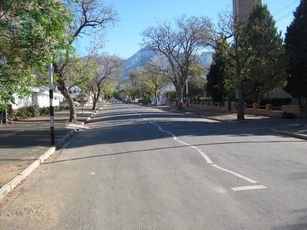 Ladismith Manor Hotell Exteriör bild